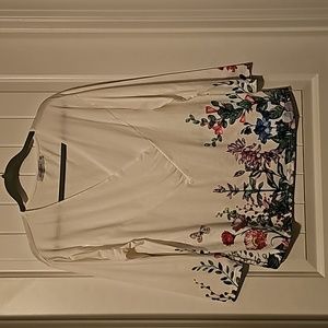 627 Ladies white with flower design long sleeve top